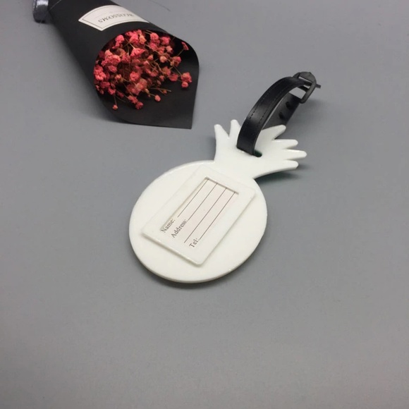 Pineapple Luggage Tag - Picture 2 of 2